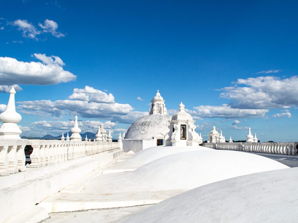 A Quick Guide To Visiting The White Cathedral of León,&nbsp;Nicaragua